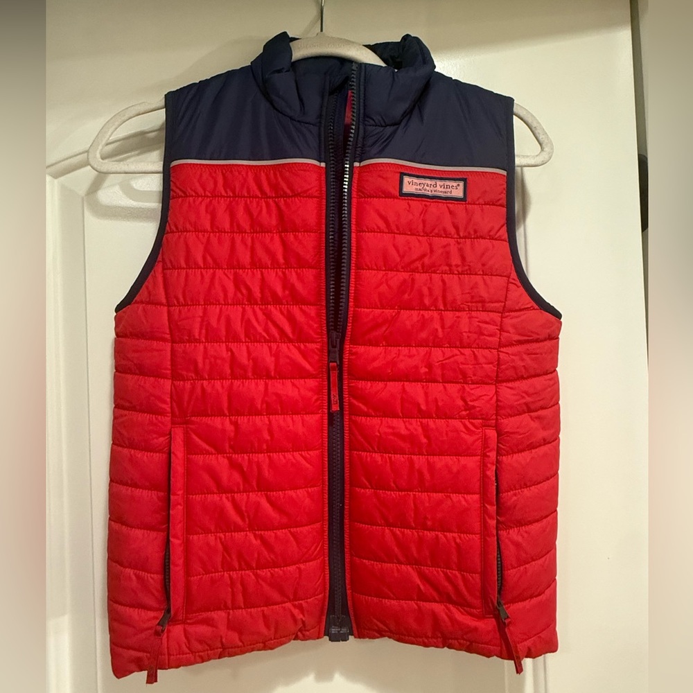 NWOT! Vineyard Vines Performance Vest in Red and Navy (M 12/14)